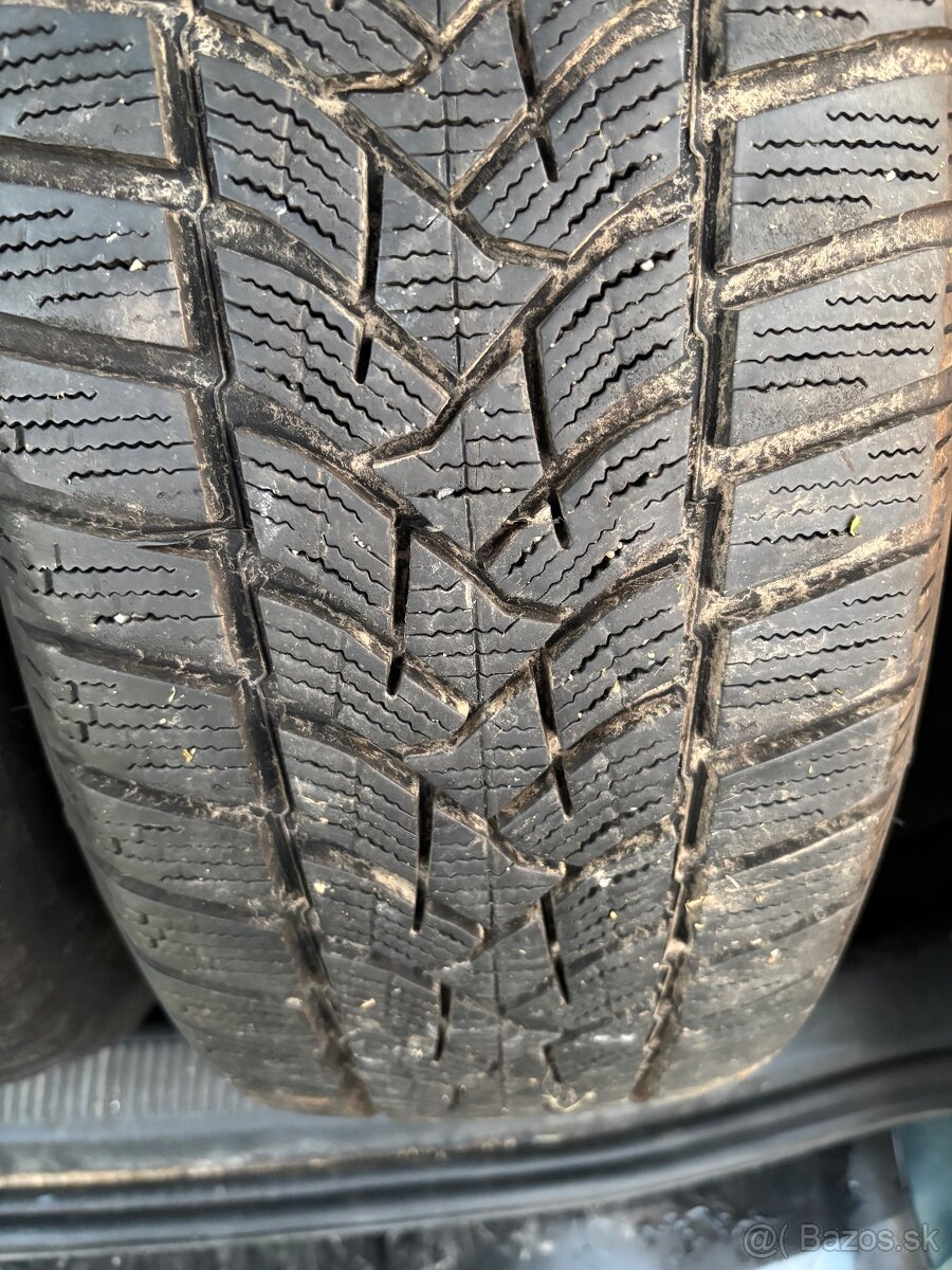 Zimne pneukatiky 212/60 R16 - 2