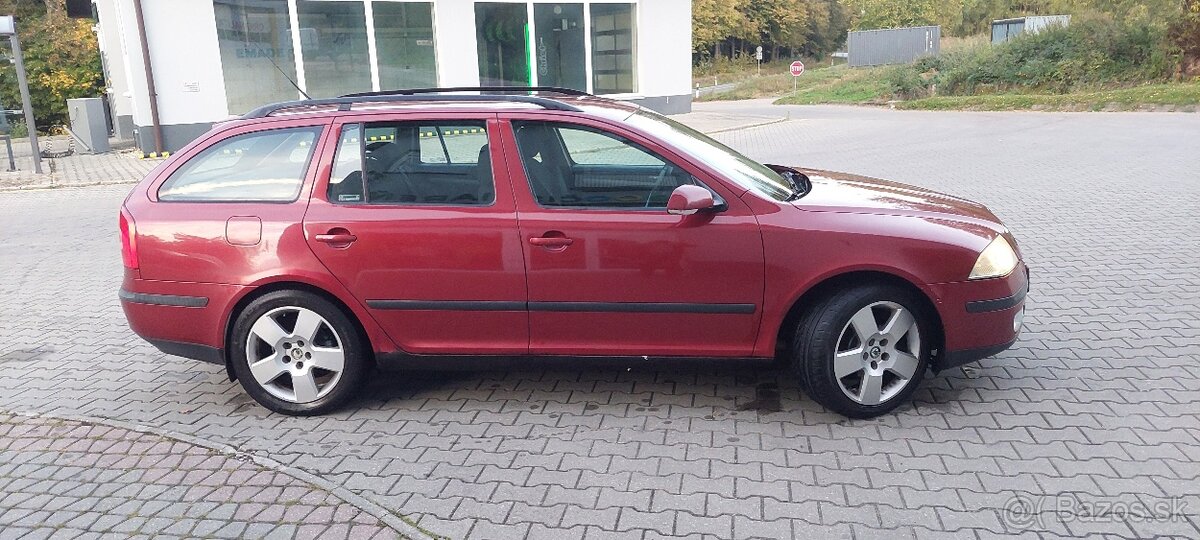 Škoda octávia 2 combi 1,6 75kw benzín - 2
