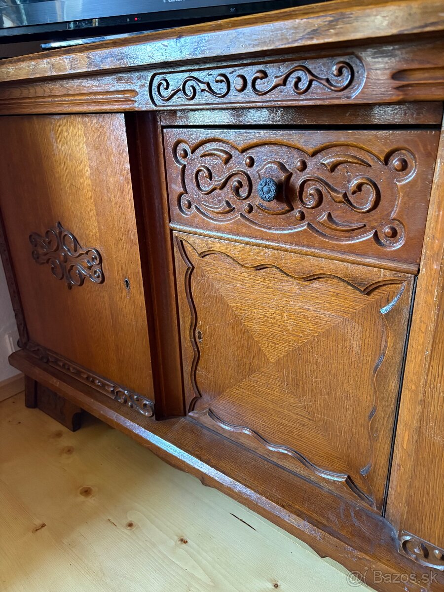 Starzutné komody - 2