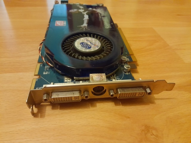 Sapphire X1950GT - 2