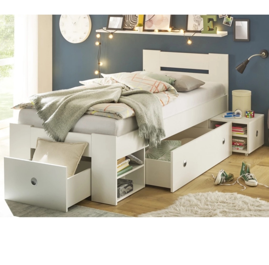 Krásna posteľ +matrac - 2