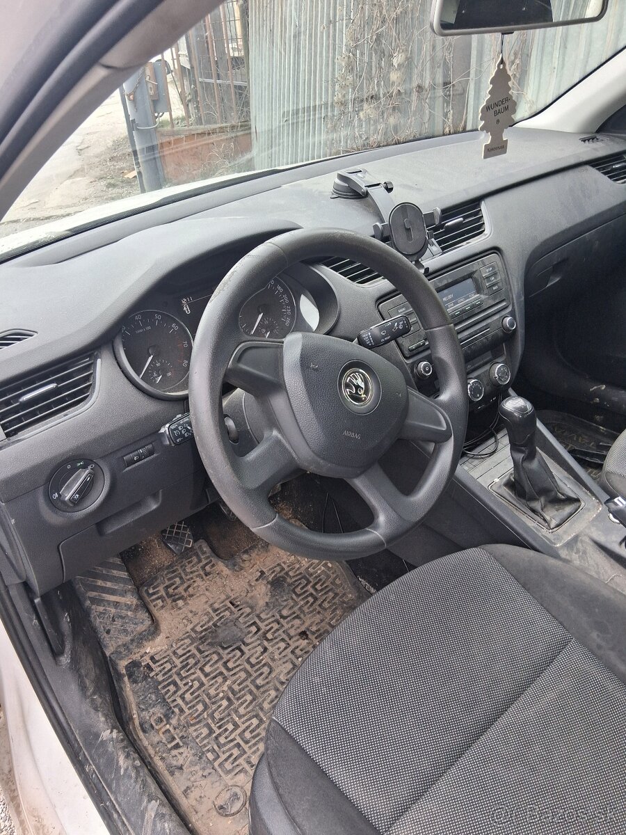Rozpredam Skoda Octavia 3 - 2