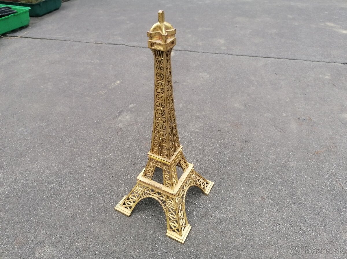 Predám Eiffelova veža - 2