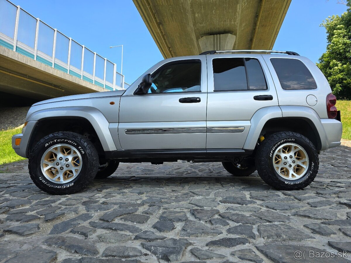 Jeep Cherokee 2,8CRD /120kw A/T facelift //BEZ KOROZIE // - 2