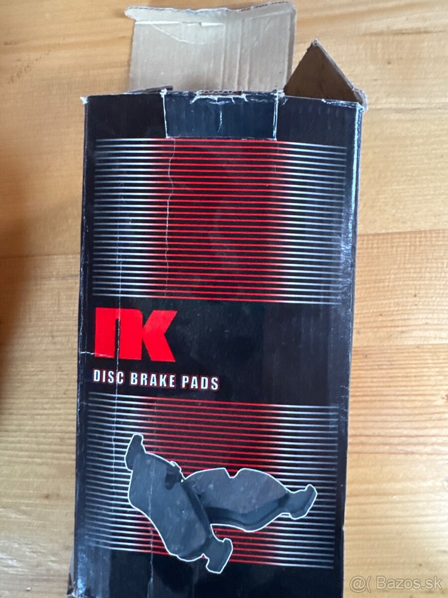 Predám brzdové doštičky NK 229330 + snímač opotrebenia - 2