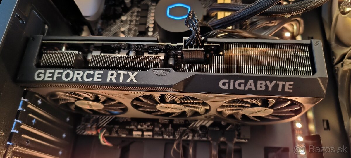 GIGABYTE GeForce RTX 4070 WINDFORCE OC 12G - 2