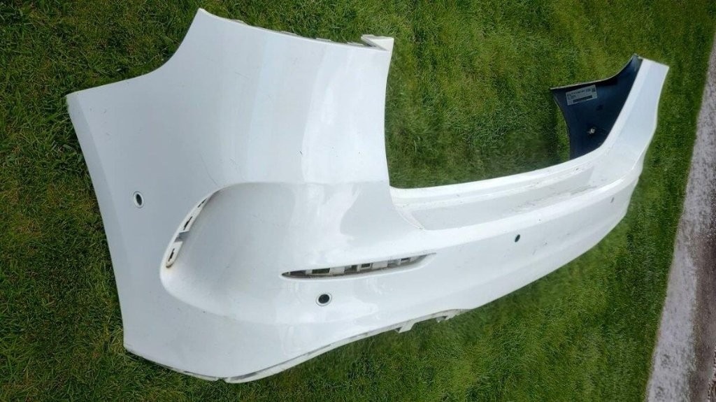 Mercedes B - class W247 2018 - zadny naraznik AMG - 2