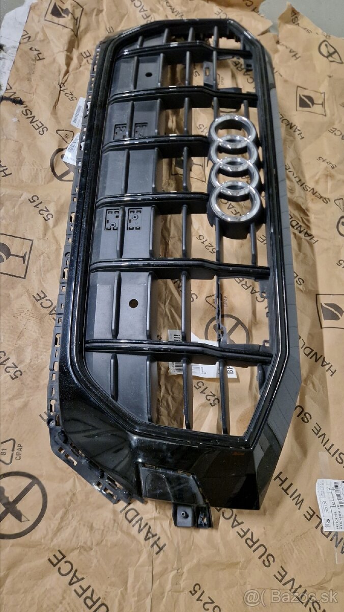 PREDNA MASKA NA AUDI Q8 4M8 sline - 2