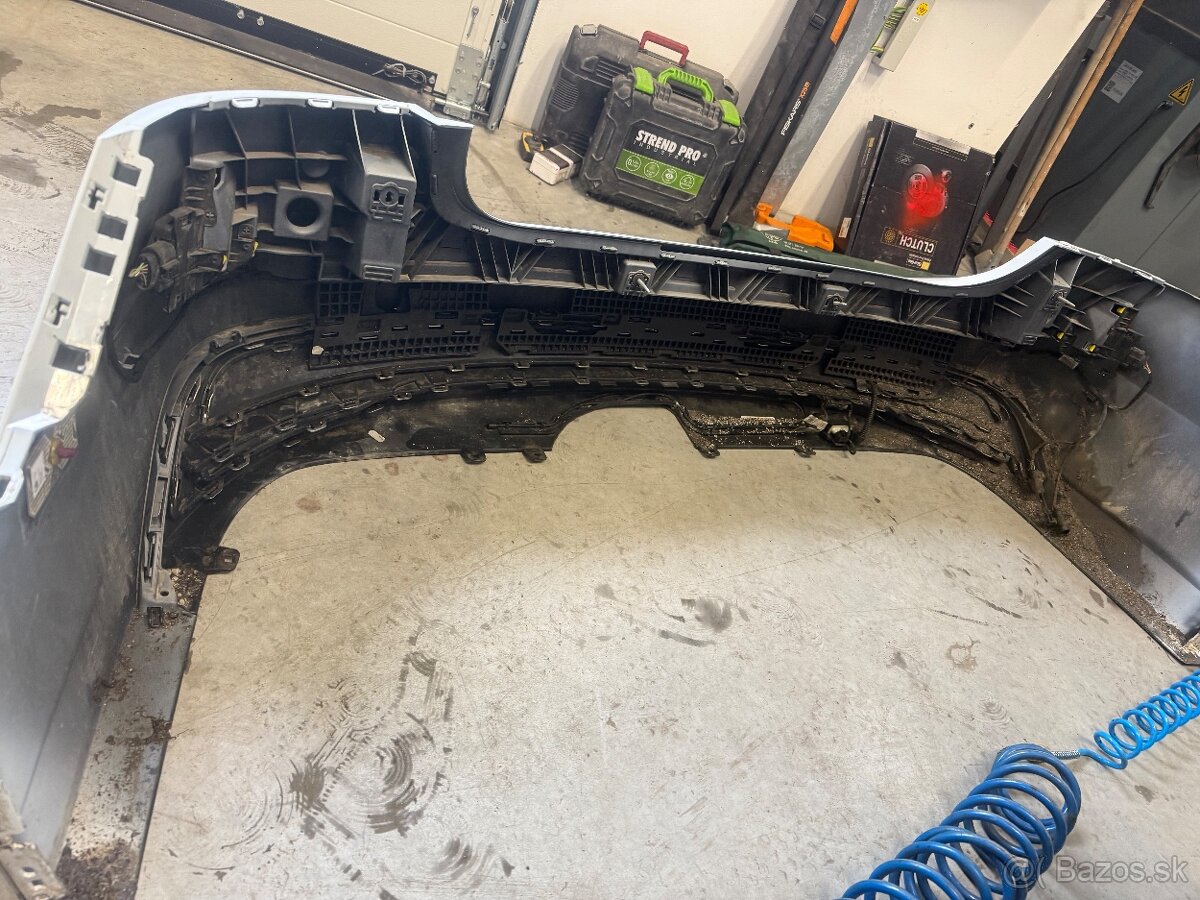 Zadný nárazník Audi A7 C8 - 2