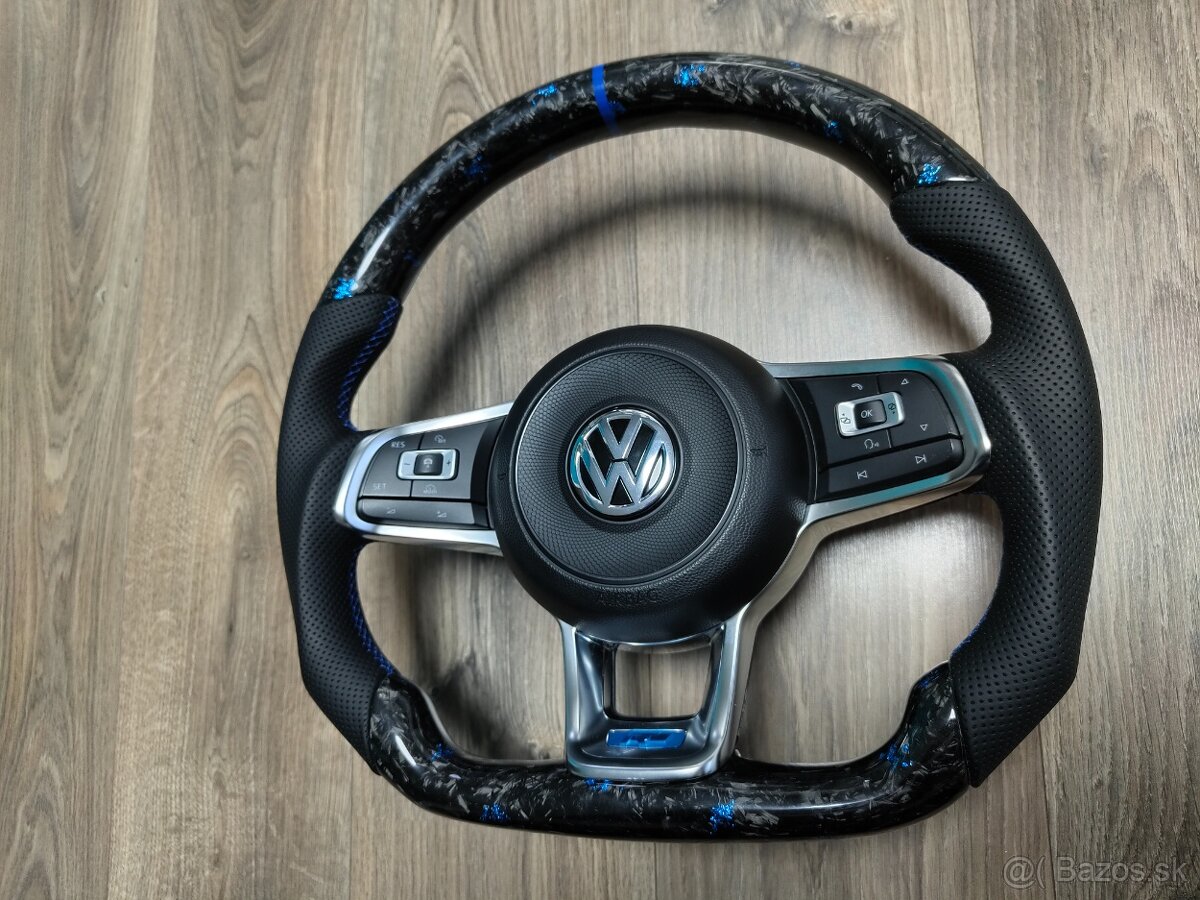 Karbonový volant Golf 7, Arteon, T-Roc, Polo - 2