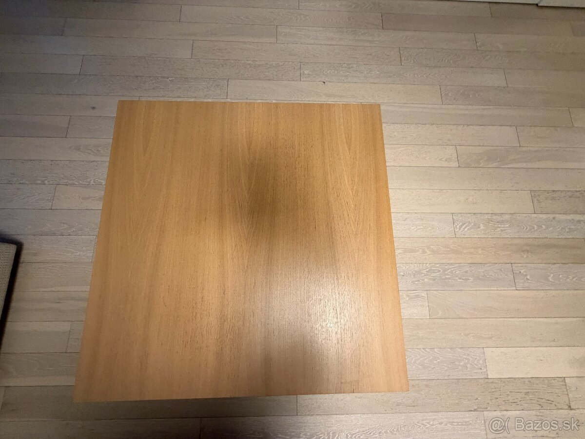 Konferenčný stolík drevený - 2