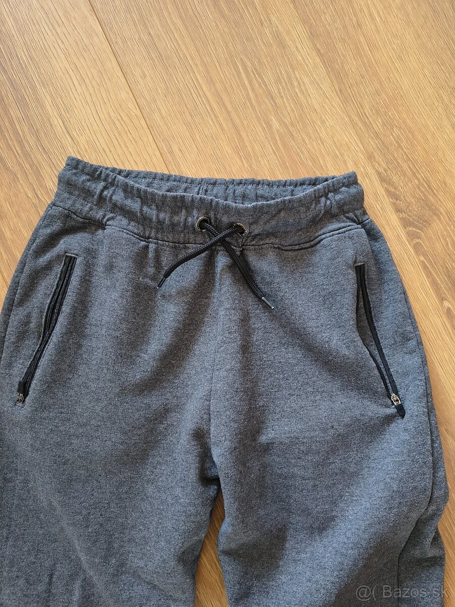 Chlapcenske teplaky - 2