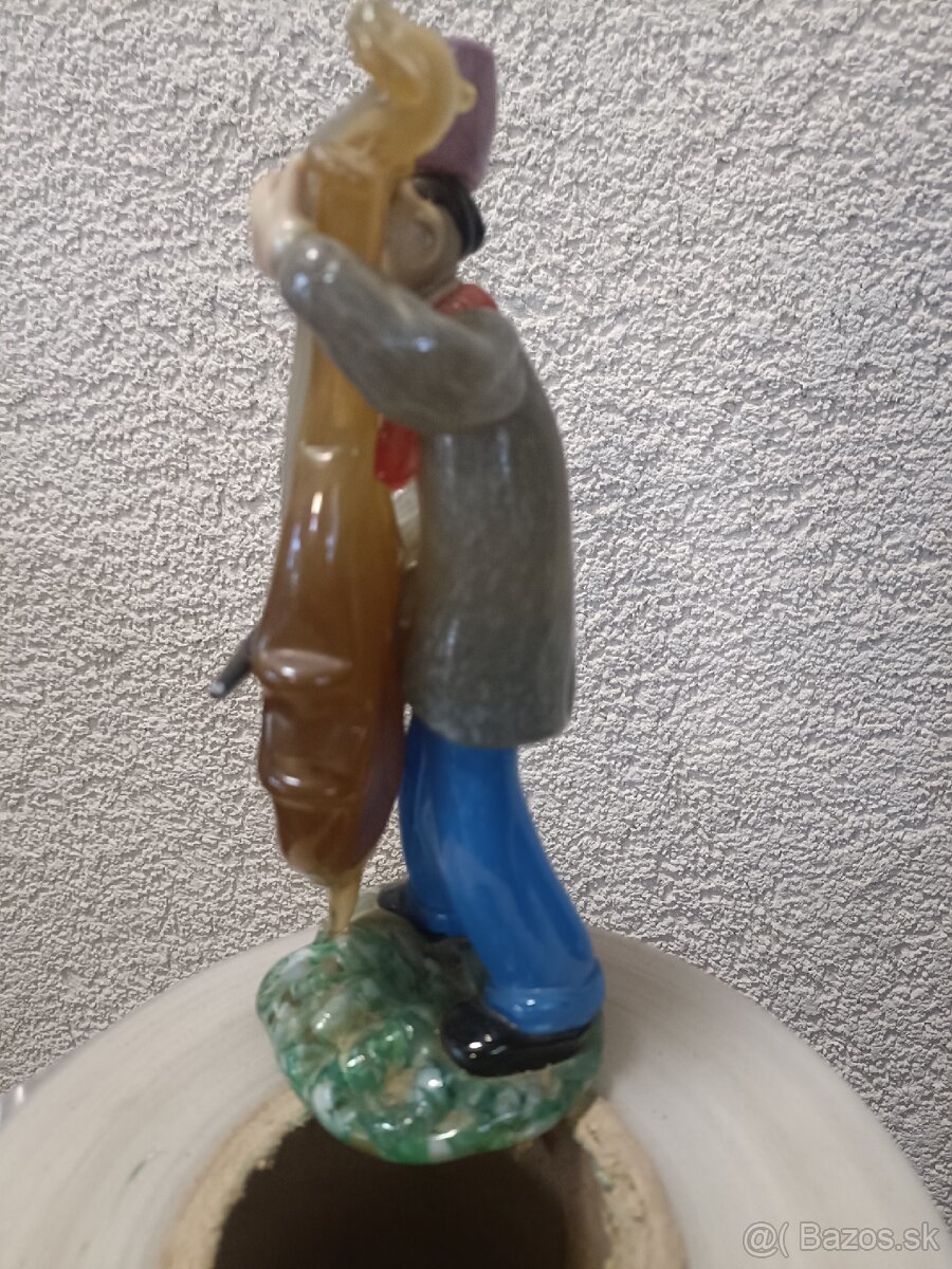 Jaroslav Brychta sklenena socha - 2