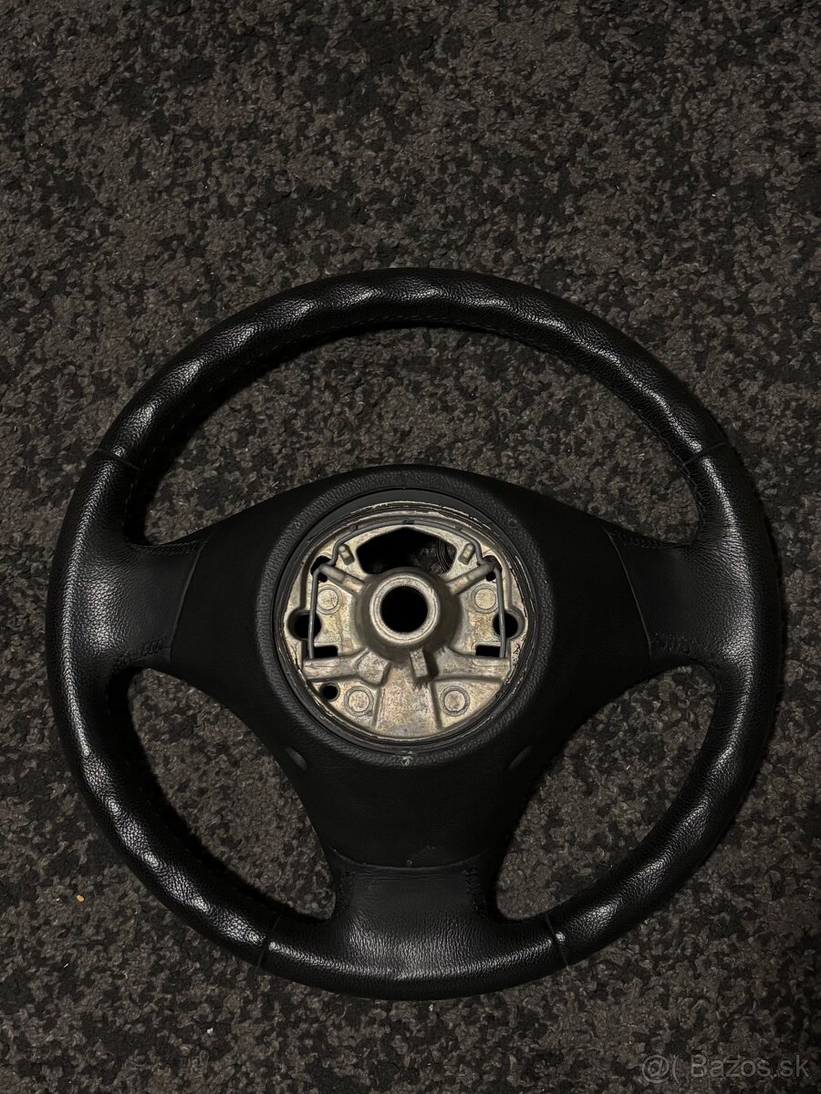 volant bez air-bagu z BMW x1 E84 - 2