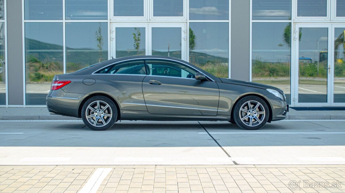 Mercedes-Benz E trieda Kupé 350 CGI Blue - 2