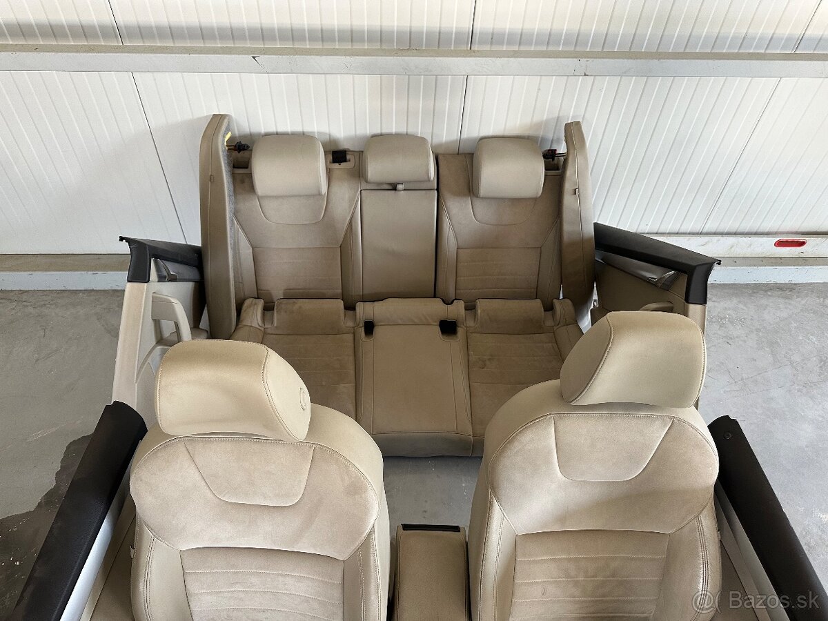 Škoda octavia 3 interiér sedačky alcantara - 2