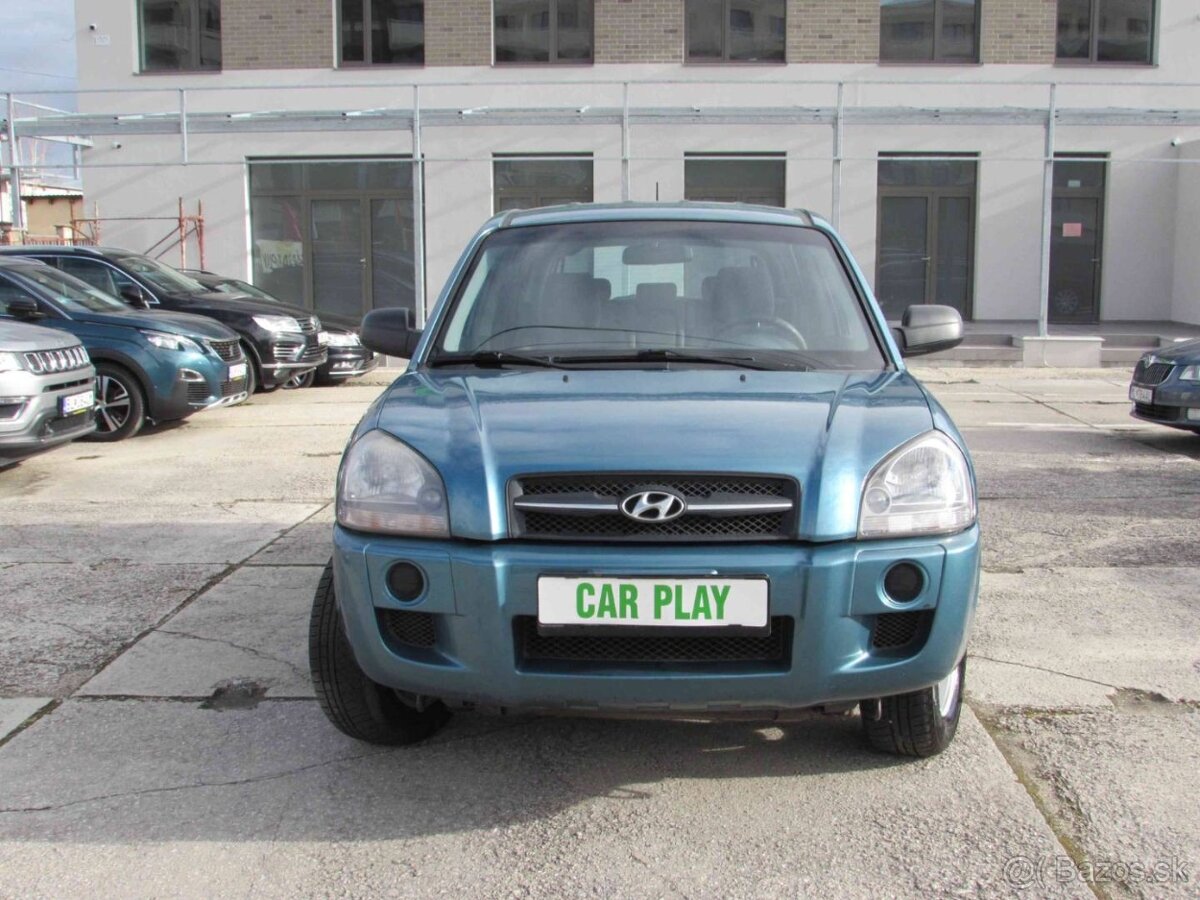 Hyundai Tucson 2.0 - 4x4 - MAJITEĽ - splátka 99,-€
