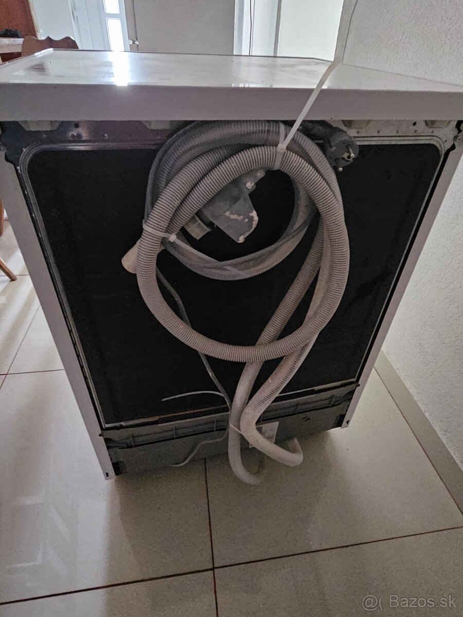 Umývačka riadu Bosch - 2