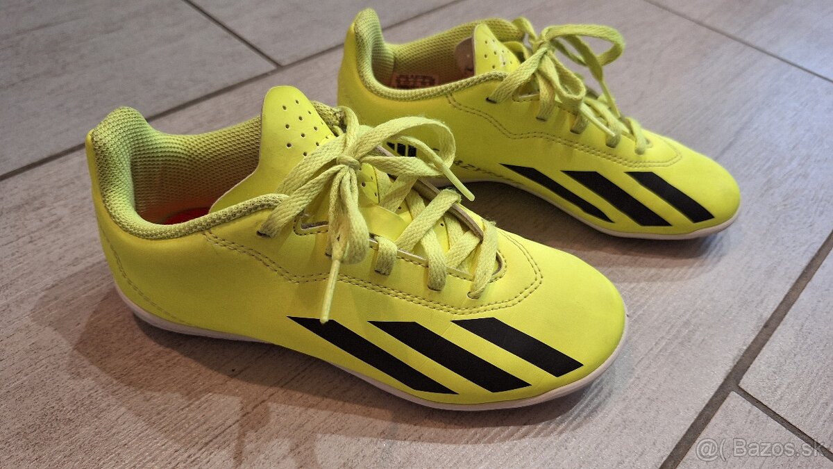 Detská halová obuv Adidas veľkosť - 2