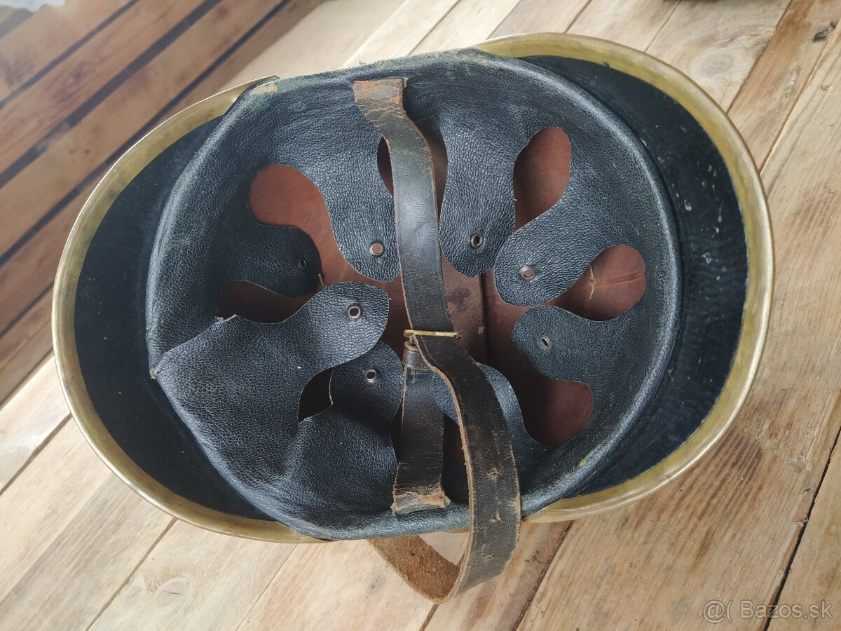 Hasičská helma-Rakusko-uhorsko - 2