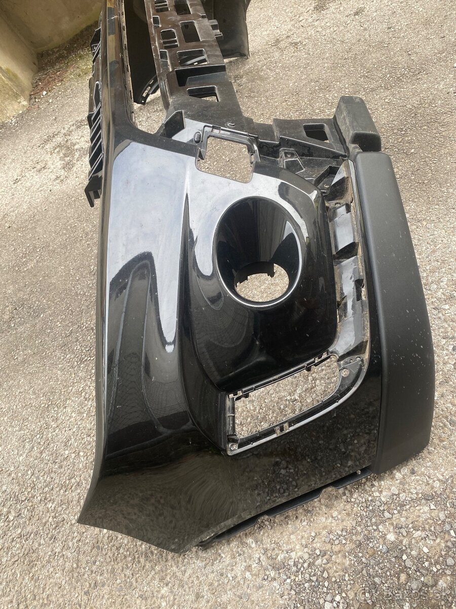 Suzuki Vitara III lift 18- predny naraznik - 2