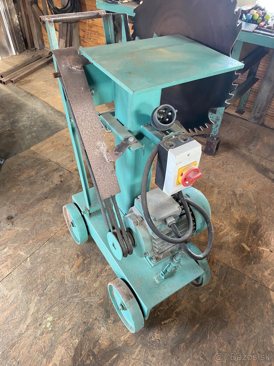 Predám stredne veľký cinkular - 2