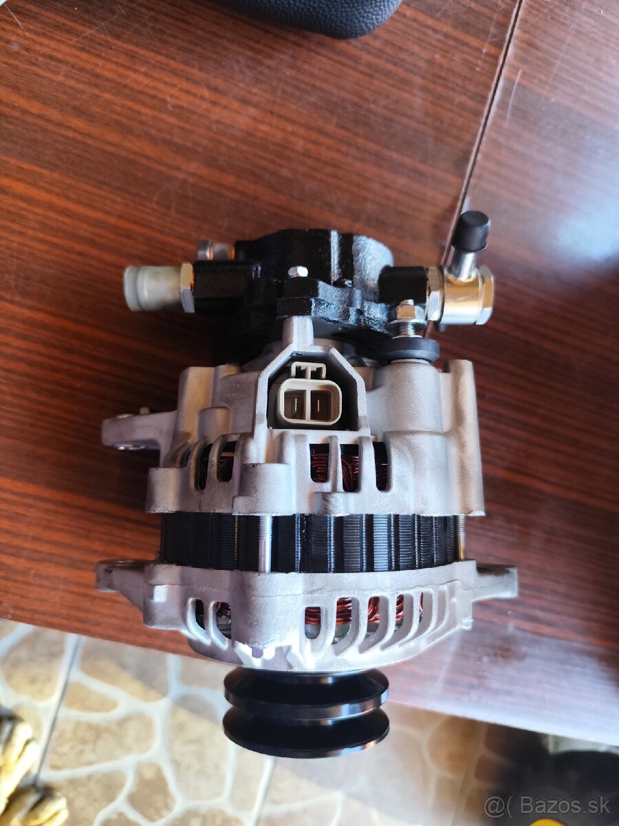 Alternátor Mitsubishi 2,5TD - 2