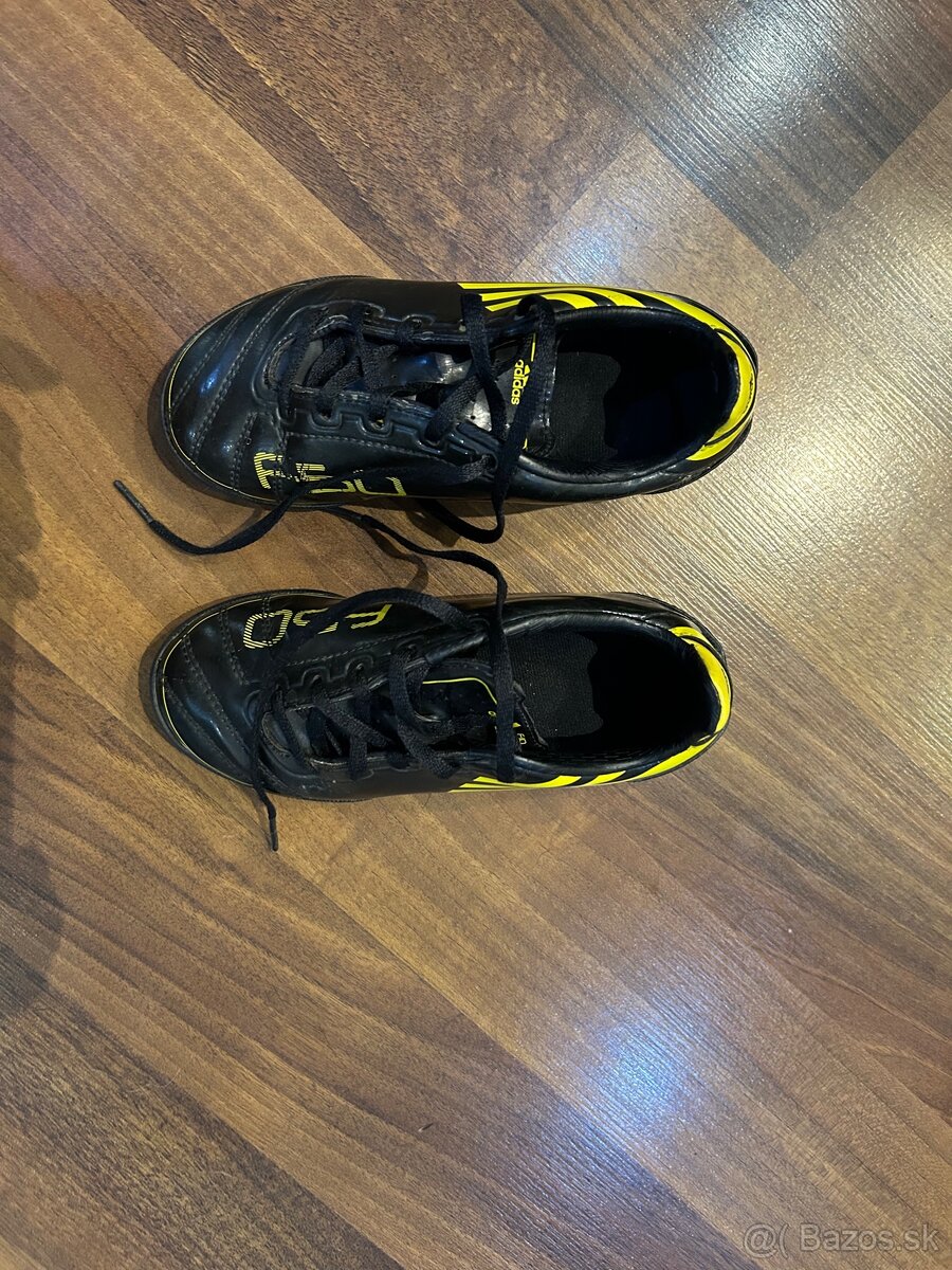 Detské kopačky turfy adidas 30 - 2