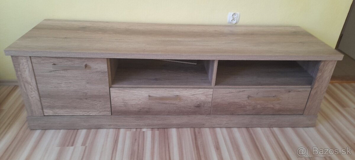 Komoda - 2