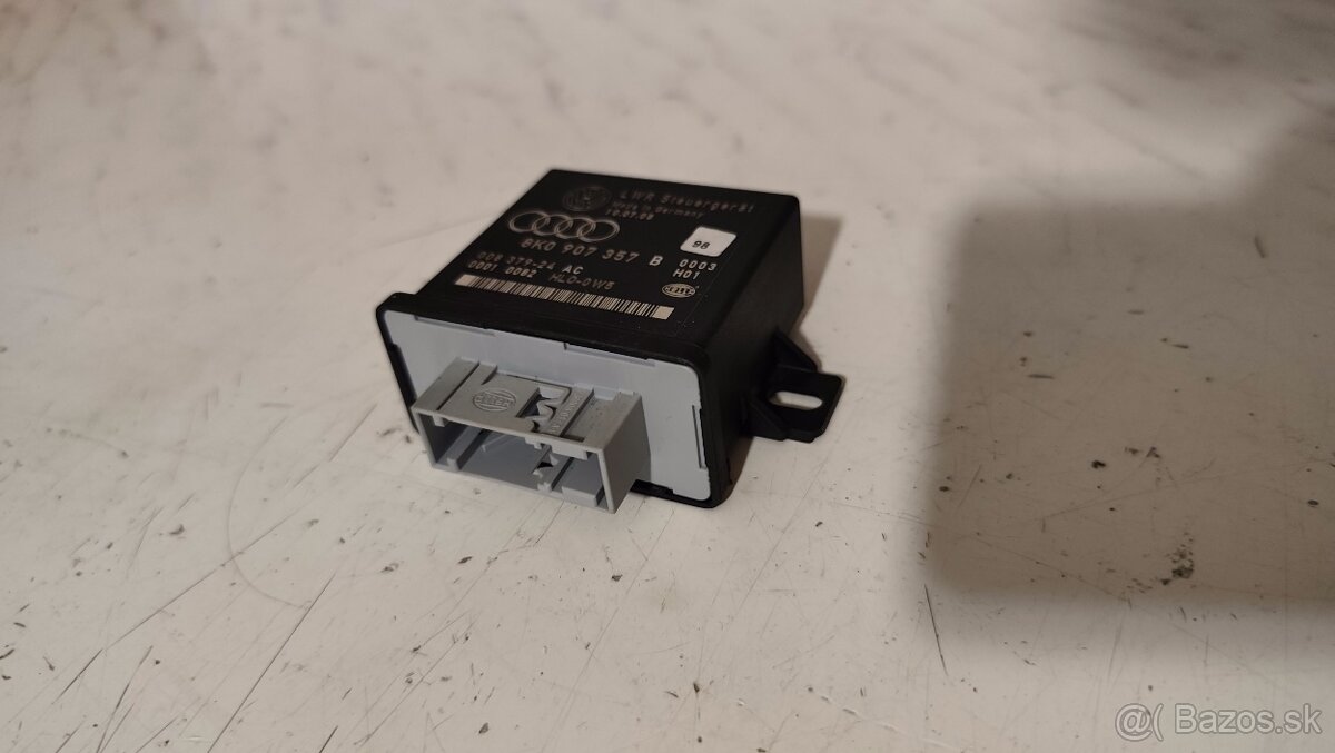 Jednotka svetiel Audi A4 B8 - 2