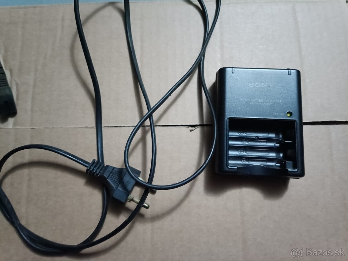 Nabíjačka pre AA & AAA batérie - 2