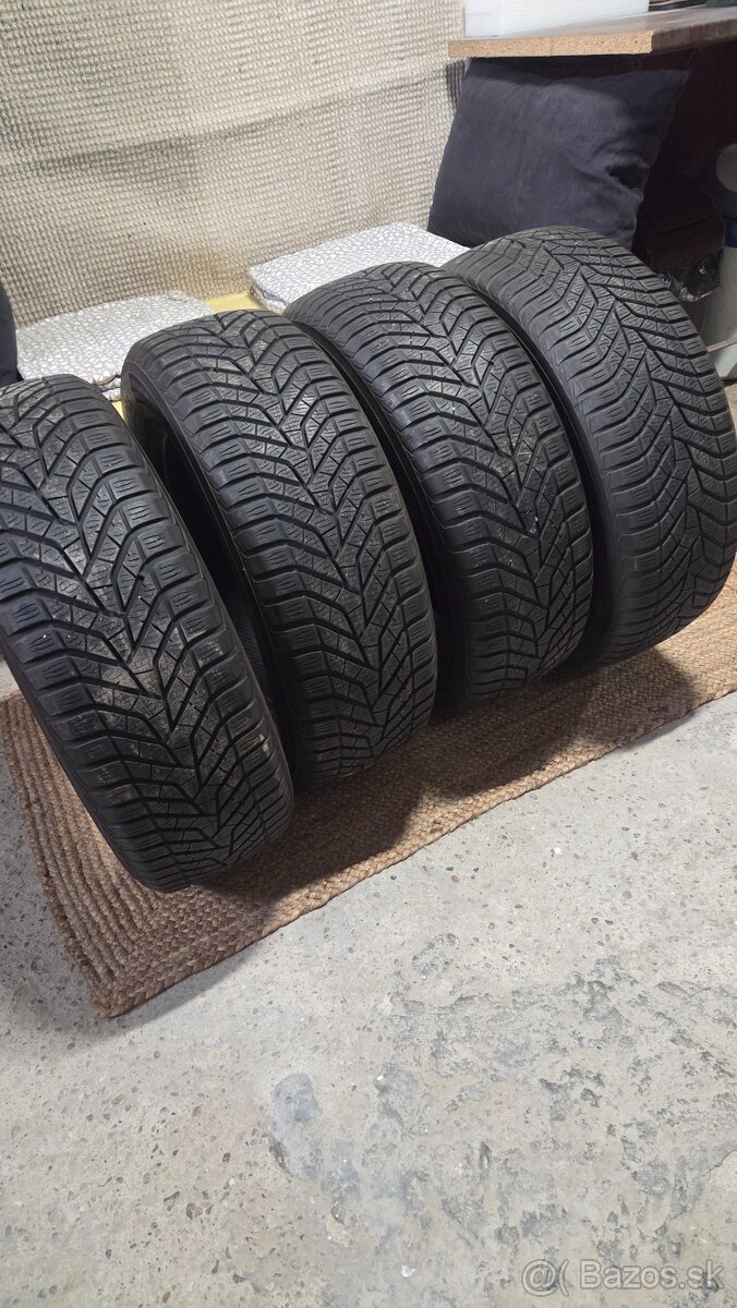 Pneumatiky zimné 215/60 R16 - 2