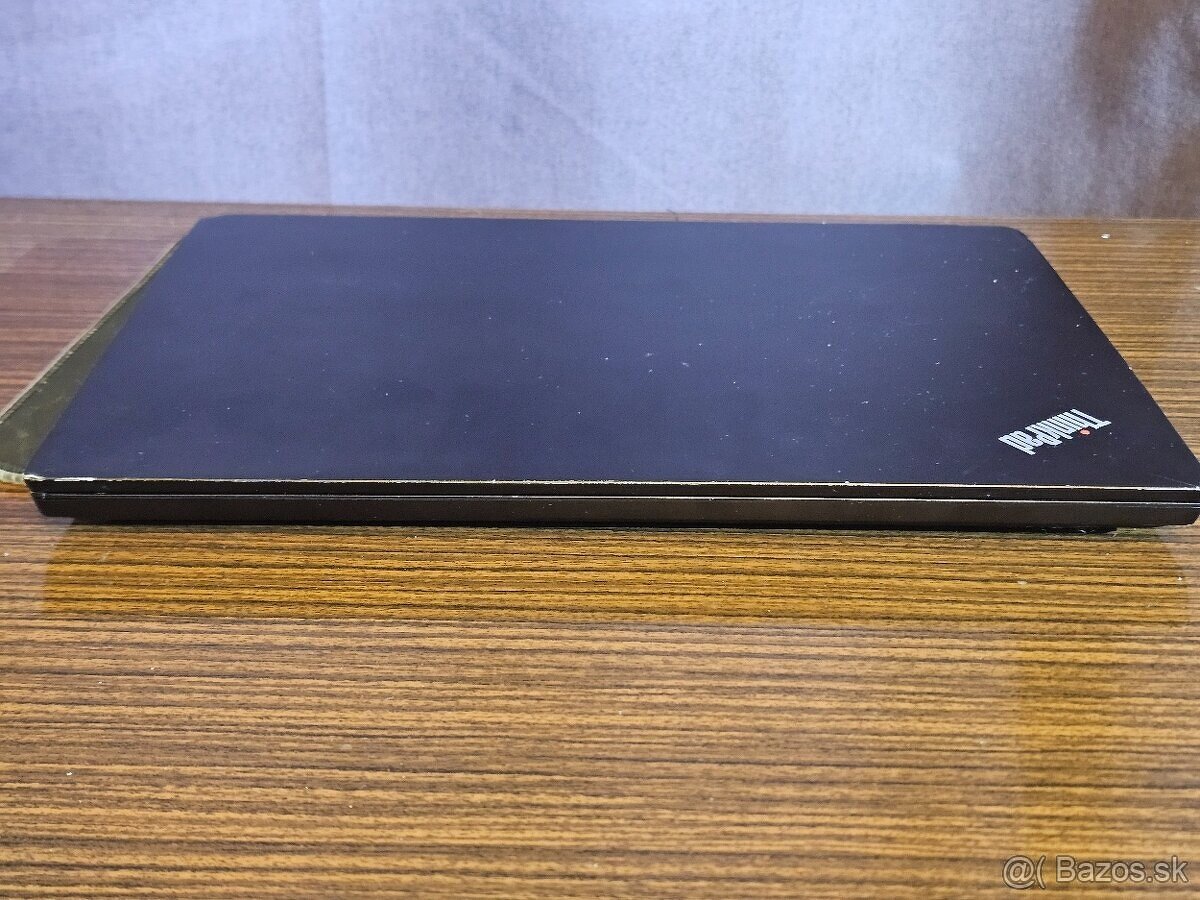 Predám notebook Lenovo E14 - 2