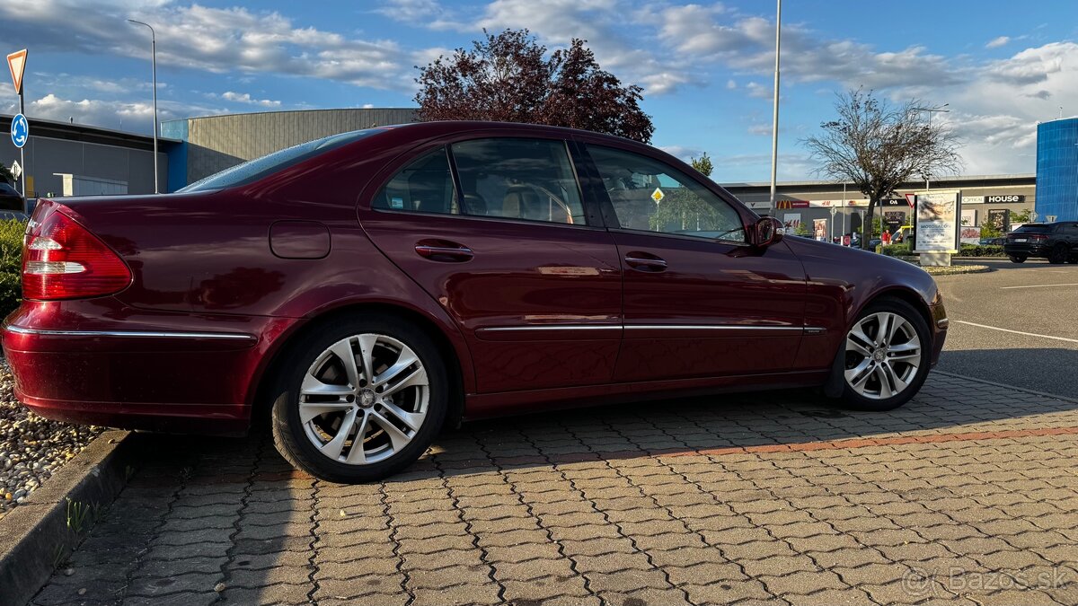 Mercedes w211 e320 - 2