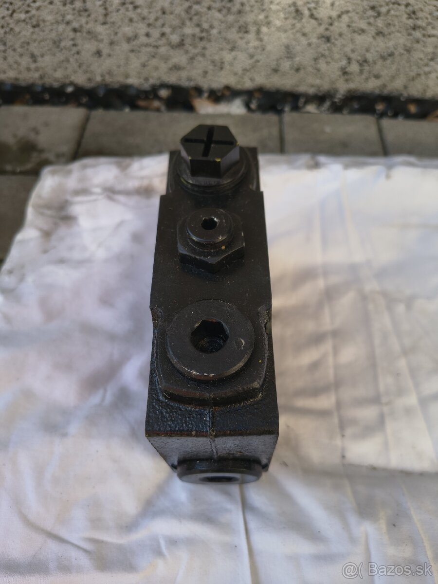 PARKER 130CF - 2
