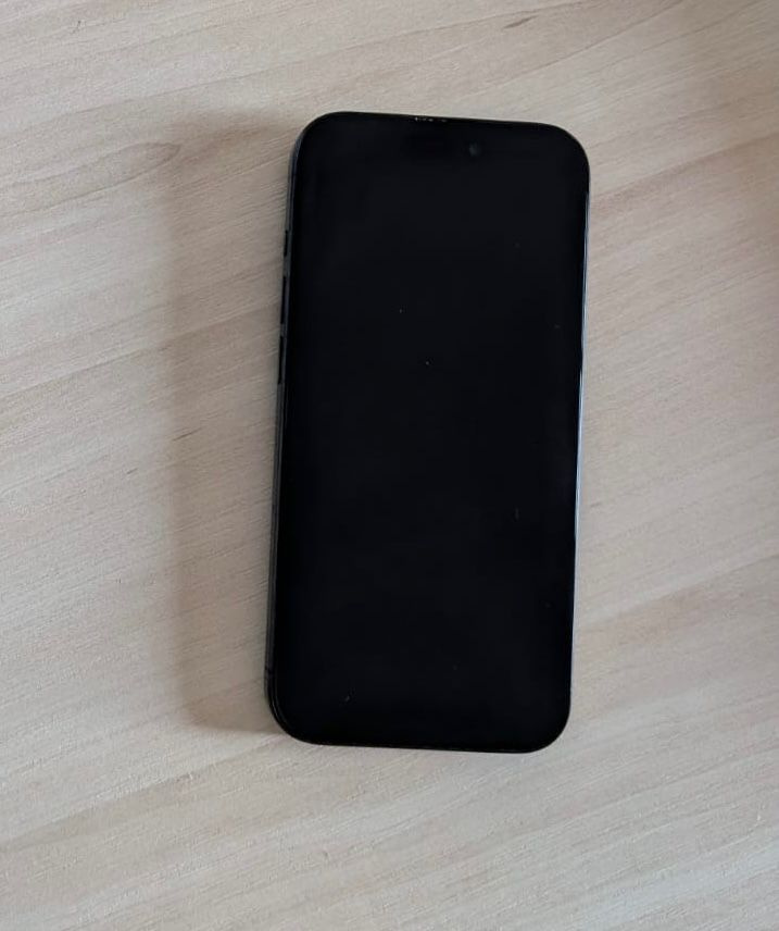 iPhone 15 Pro 128 GB - 2