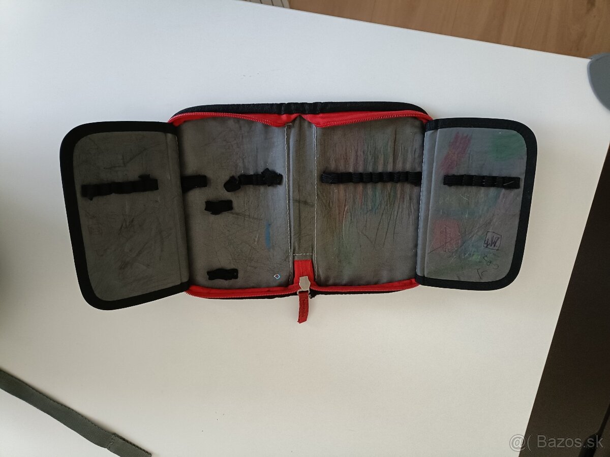 Školská taška a peračník - 2