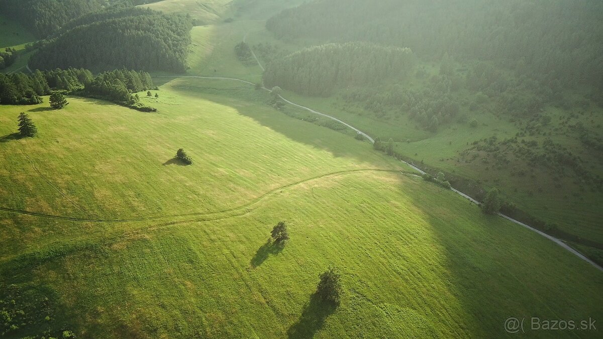Pozemok na súkromí s výhľadom na lesy - 2