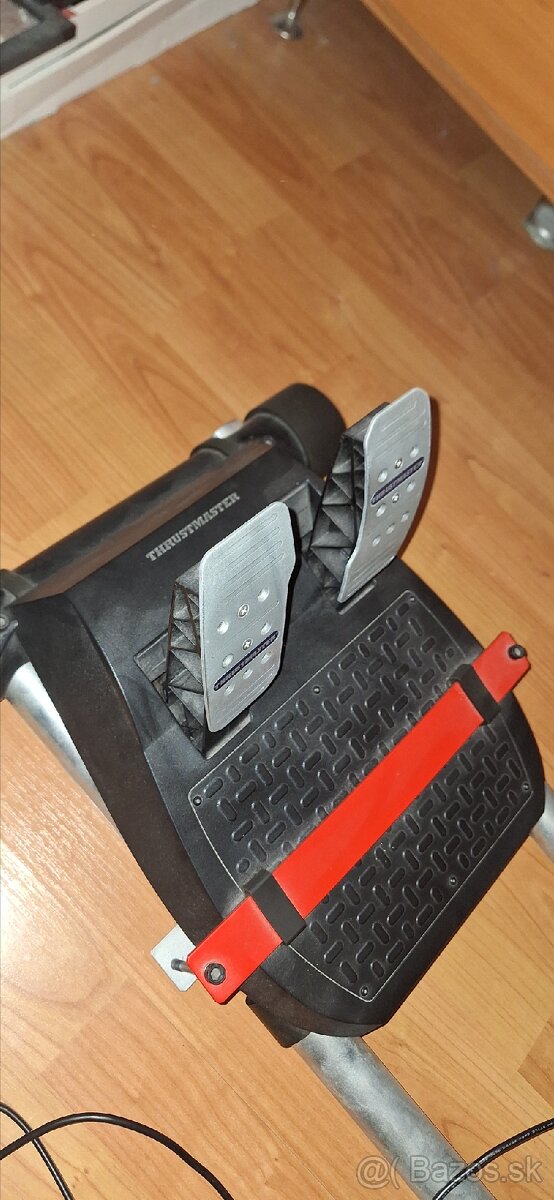 Predám volant aj servo Thrustmaster T300 RS aj so stojanom. - 2