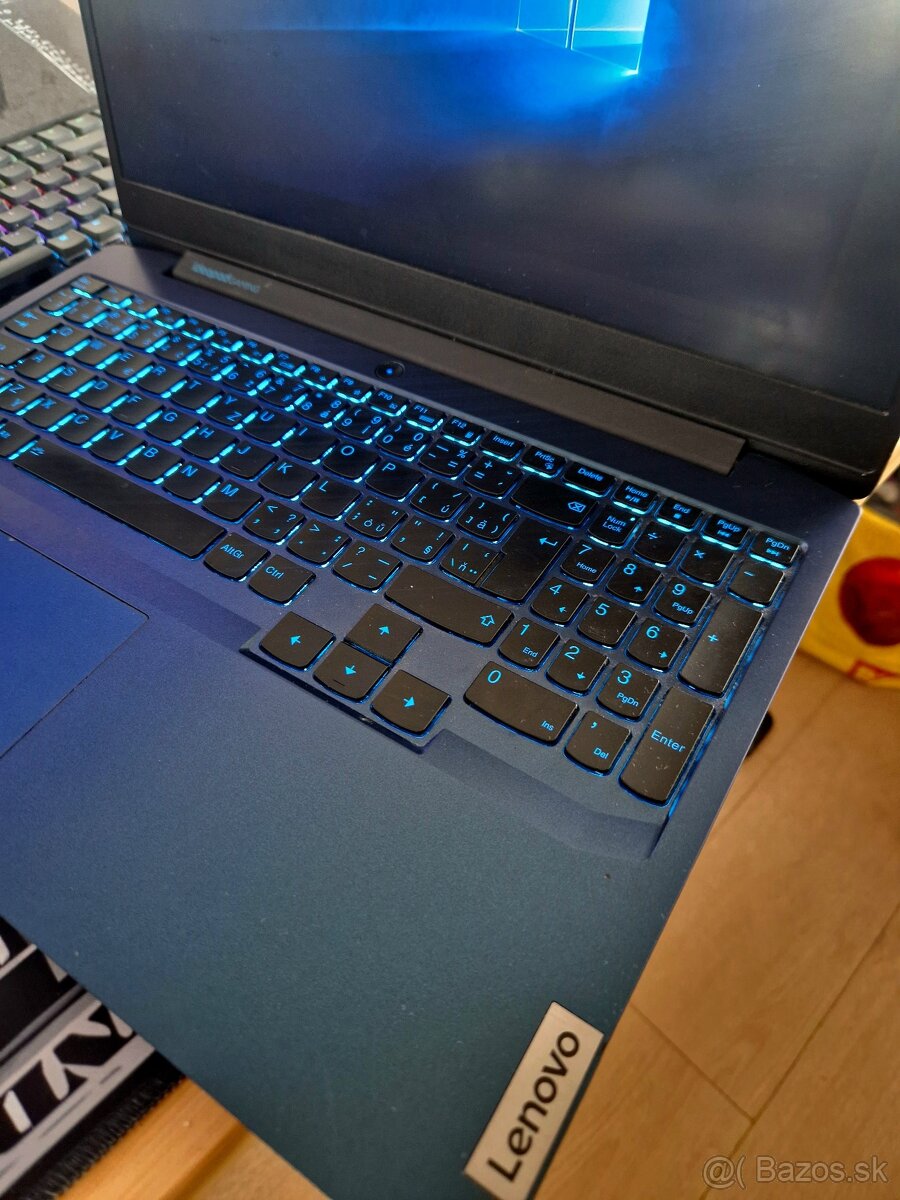 Herný notebook Lenovo IdeaPad Gaming 3 15IMH05 - 2