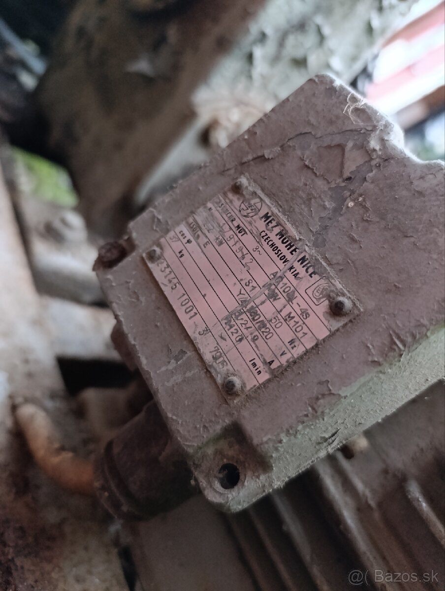 Predám pluh poľnohospodárský stroj - 2