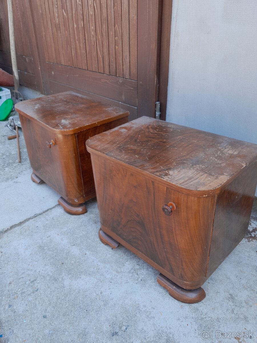 Predám dva nočné stolíky - 2