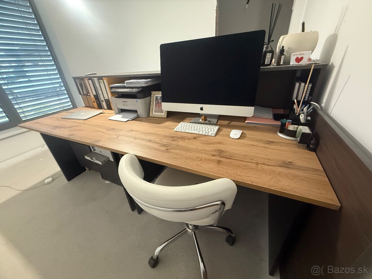 Kancelársky nábytok - pult + 2x písací stôl - 2