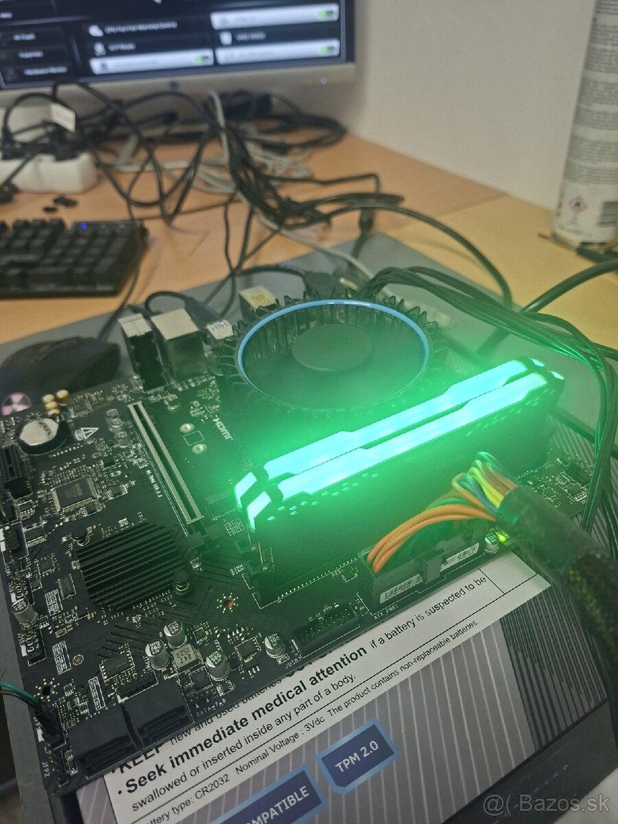 CORSAIR VENGEANCE PRO 16GB 2933MHZ RGB - 2