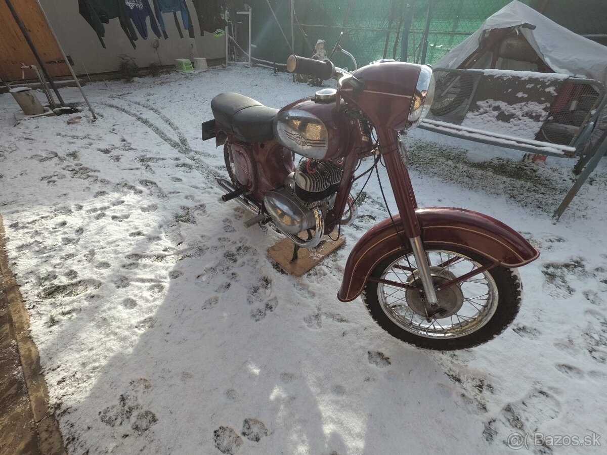 Motocykel jawa 350- - 2