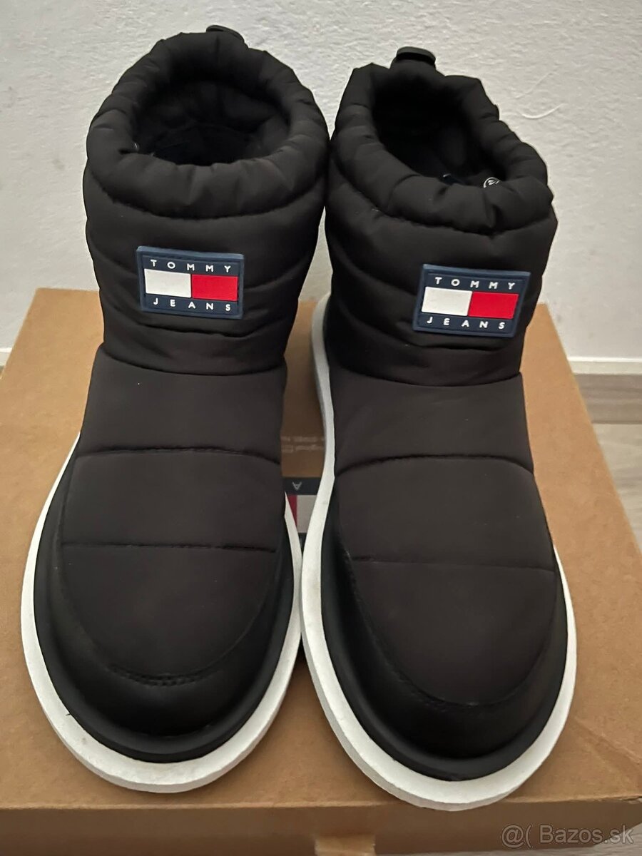 Predám snehule Tommy Jeans - 2