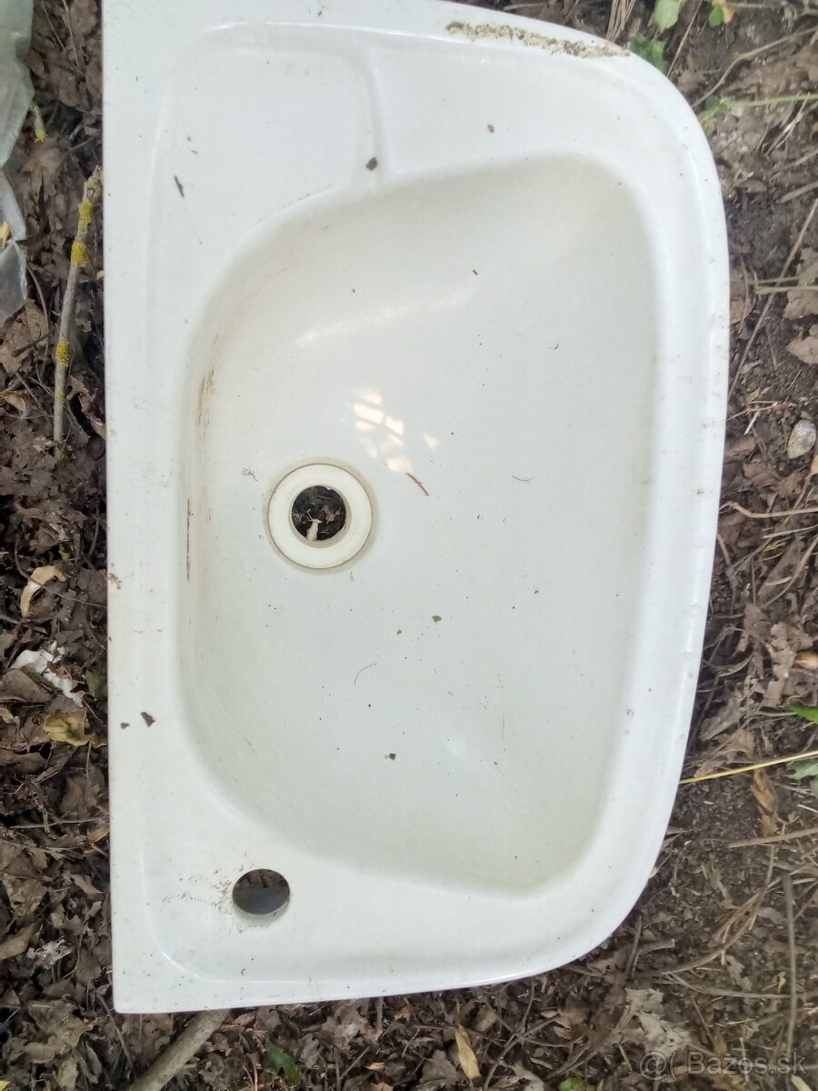 Predám umývadlá - 2