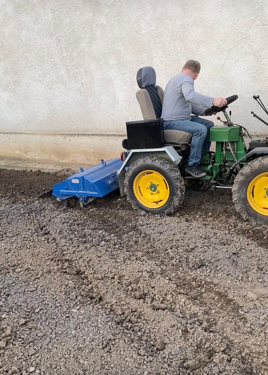 Predám malotraktor TZ4K + príslušenstvo - 2