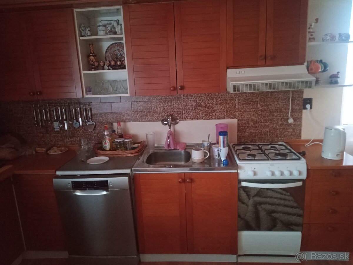 Kuchynská linka - 2