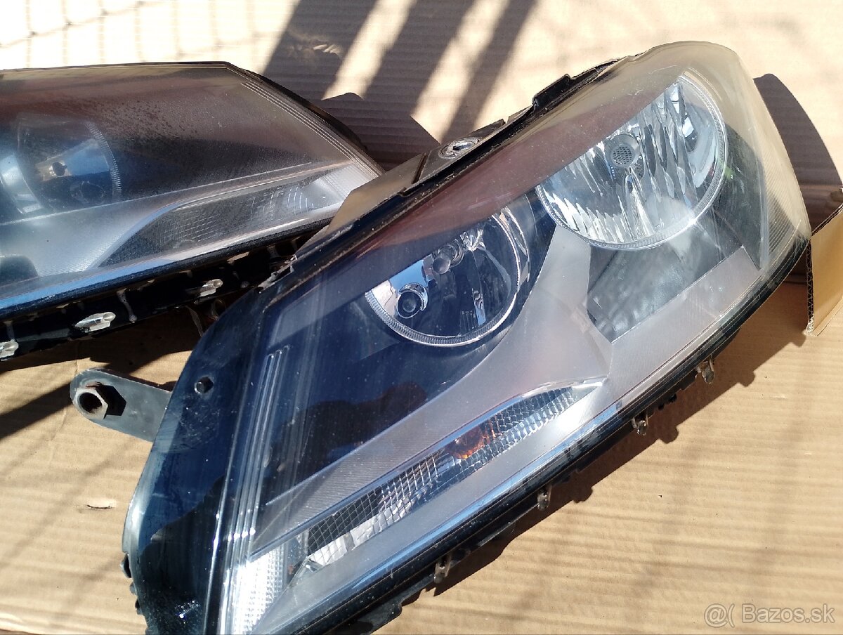Predné svetlá na Passat B7 - 2